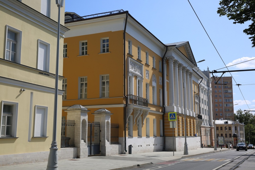 Иллюстрация к новости: Десять школьников из многодетных семей Тульской области стали студентами НИУ ВШЭ