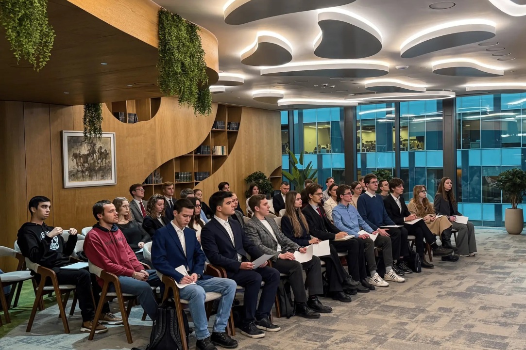 Illustration for news: HSE Students to Complete Management Internship at EFKO